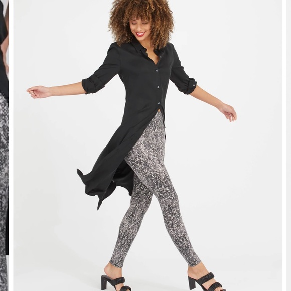 SPANX Faux Leather Snake Shine Legging - Picture 4 of 9